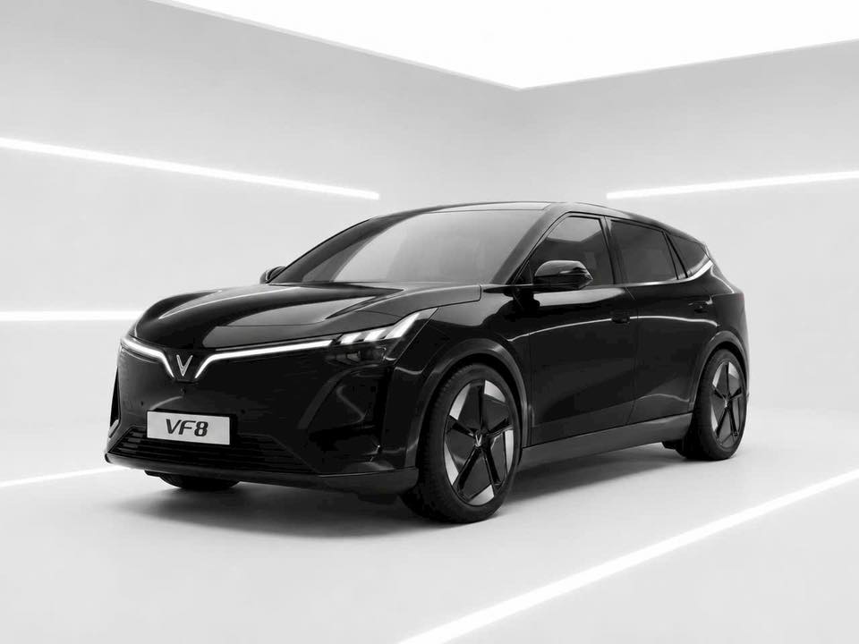 VF8 All New - màu đen